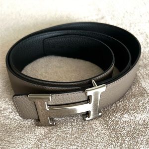 Hermes pewter & black reversible leather belt with a silver color H buckle & box